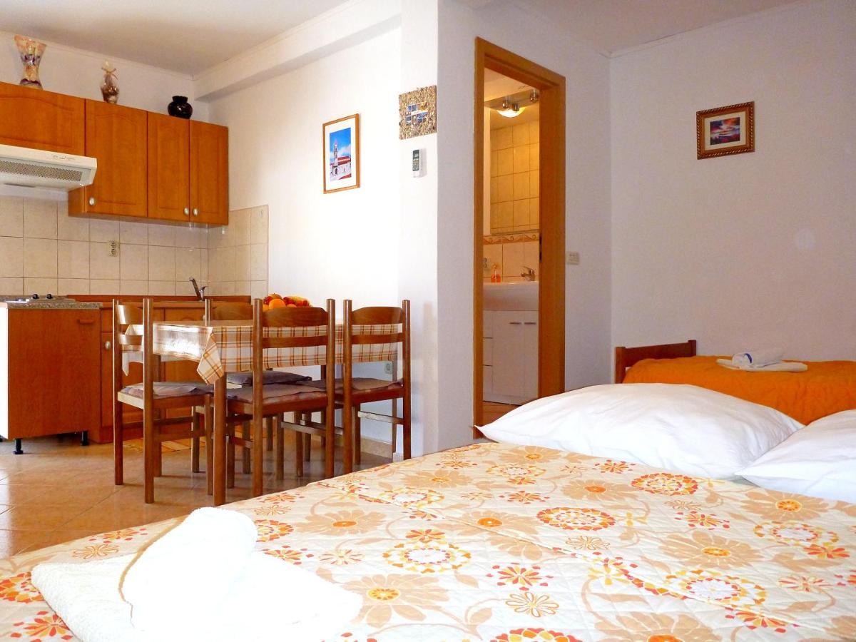 Apartmani Jole Trogir Ngoại thất bức ảnh